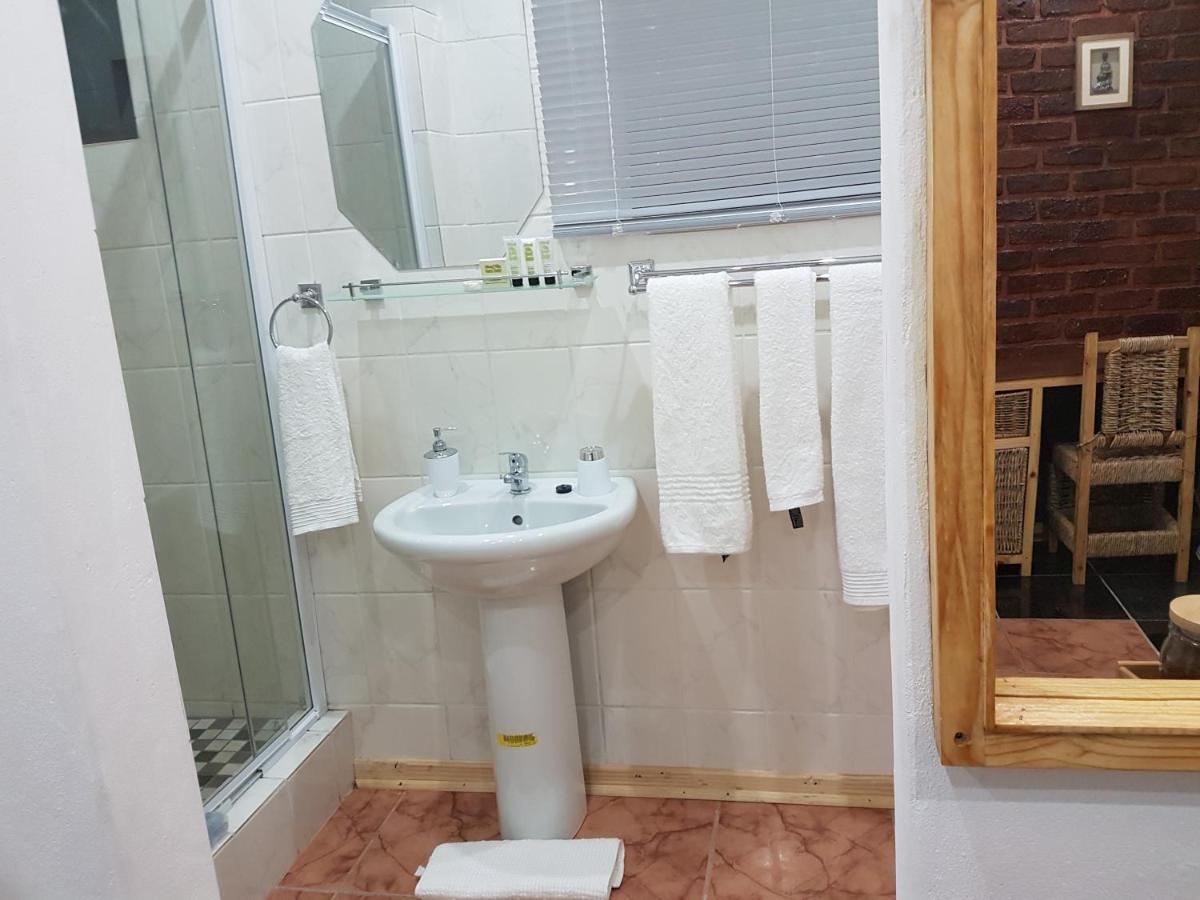 Aliwal Villa Guest Lodge المظهر الخارجي الصورة